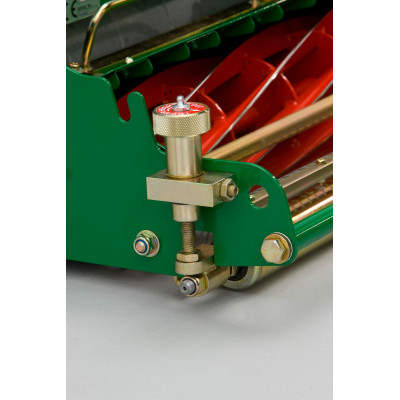 Masina de tuns gazon rotativa cu cilindru DENNIS FT430